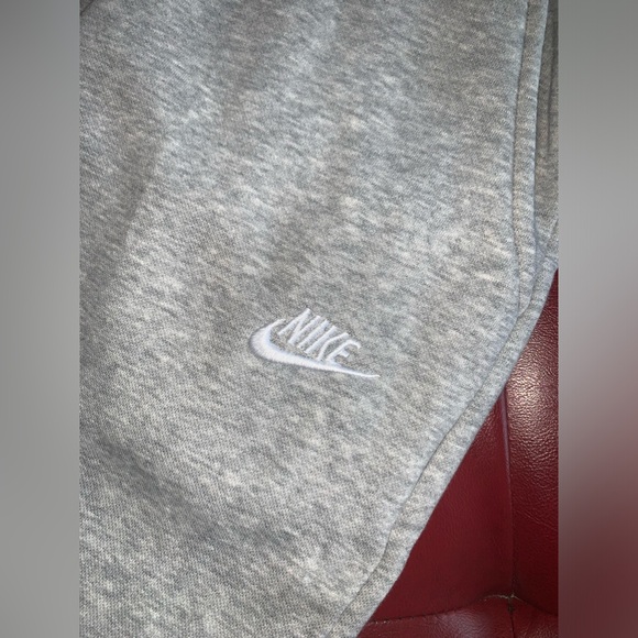 NWT Men’s Nike Cotton Fleece Sweater/Jogger Pant Set - Gray - Picture 9 of 9